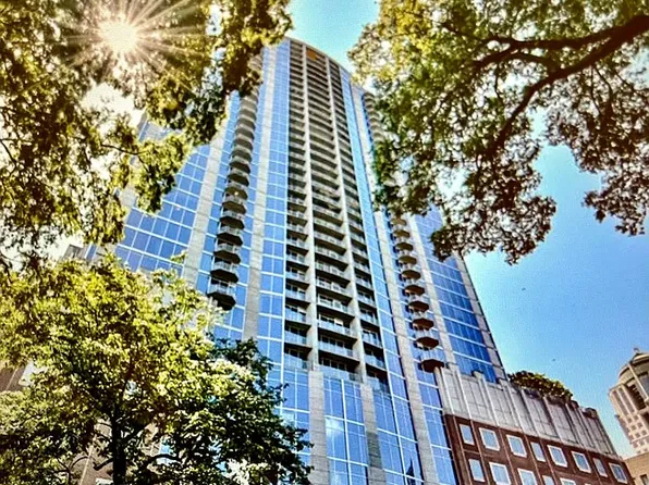 210 Church St #2613, Charlotte, NC 28202