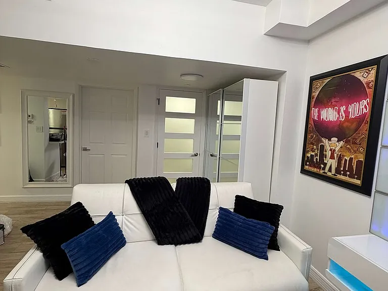 Ocean Dr — Photo 61