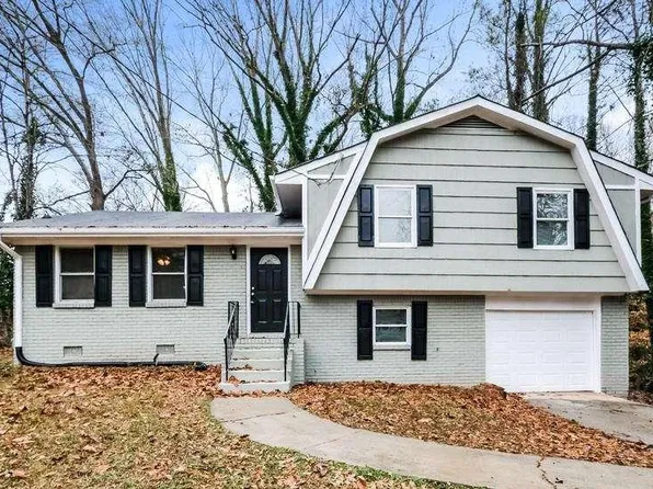 1381 High Meadow Dr, Stone Mountain, GA 30083