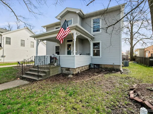 322 McKee St, Batavia, IL 60510