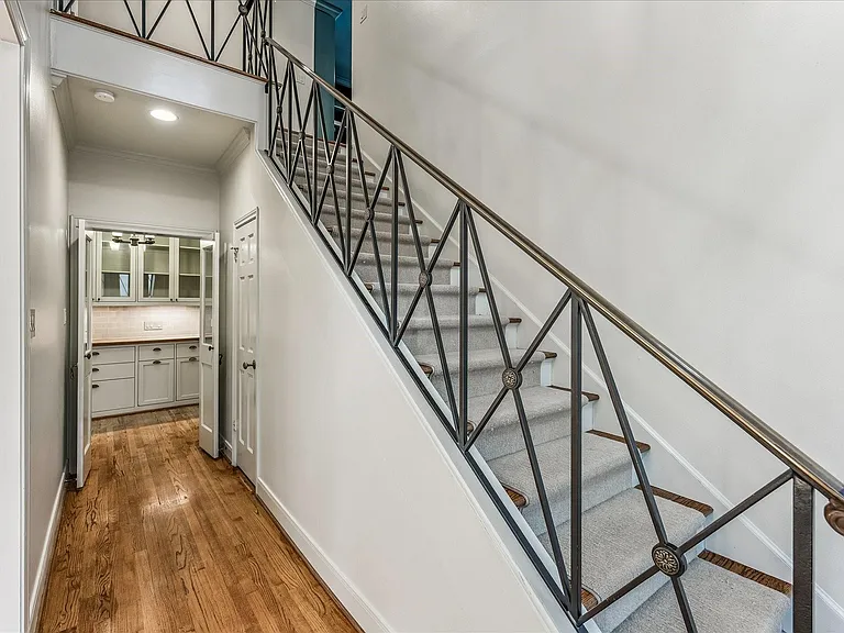 1601 Norfolk St — Photo 14