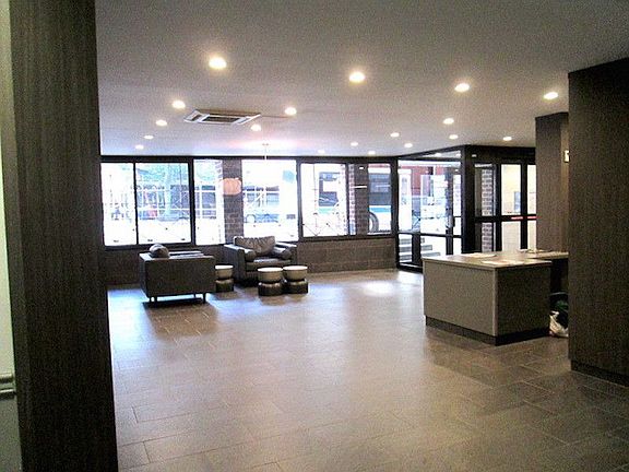 2nd image of 650 Washington St #2L
