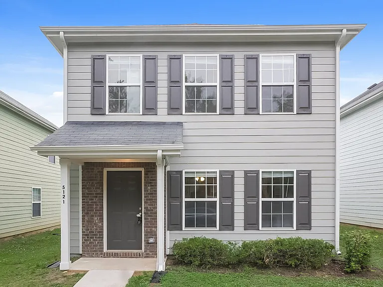 5121 Lynxs Cir SW — Photo 1