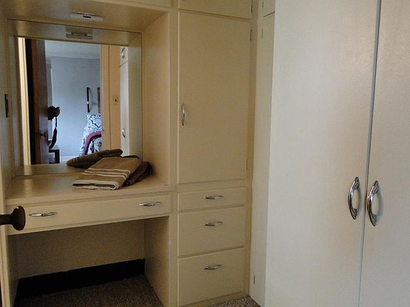 Dressing area