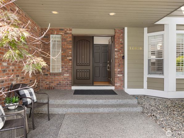 11616 NE 67th St, Kirkland, WA 98033