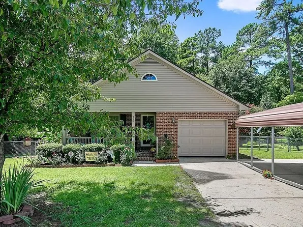 496 Lindsay Rd, Raeford, NC 28376