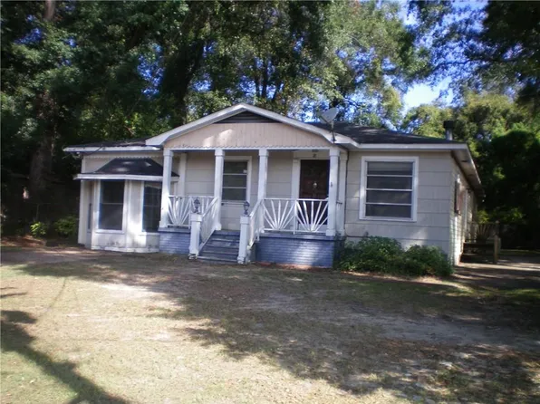 10 Bayou Oaks Dr N, Saraland, AL 36571