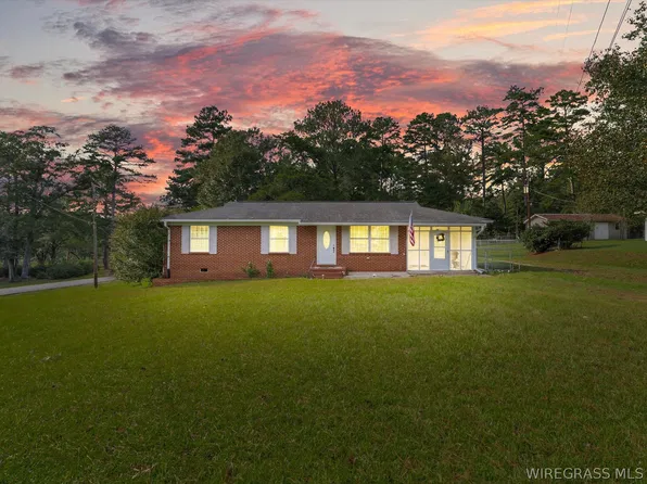 2061 Skipperville Rd, Ozark, AL 36360