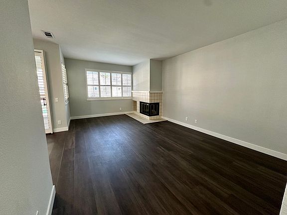 5th image of 2001 Chelsea Way