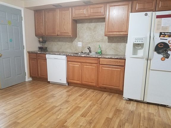 2nd image of 1501 Plymouth Cir