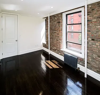 Rented by Avenues Real Estate | media 7