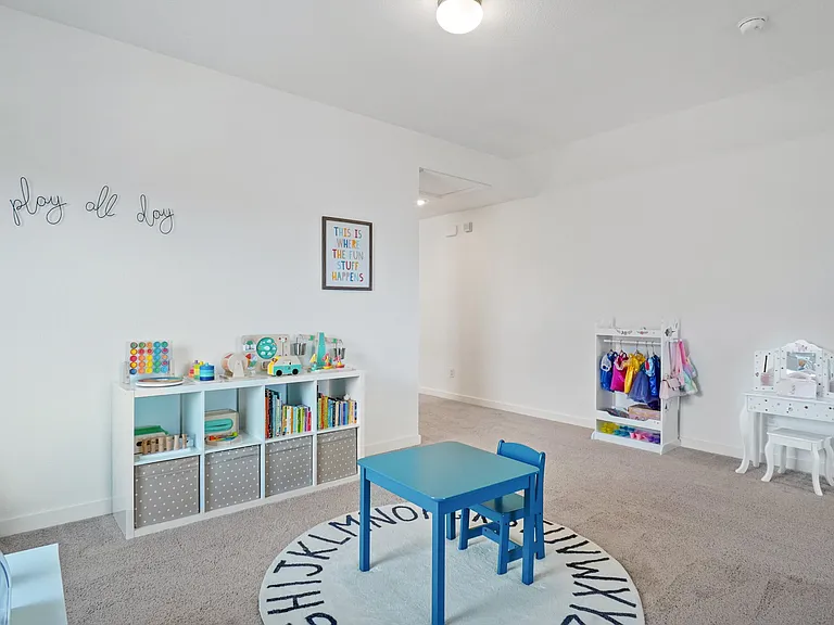 525 Overton Ave — Photo 22