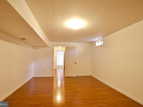 2nd image of 15484 Ambergate Dr