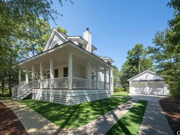 141 Tuscarora, Manteo, NC 27954