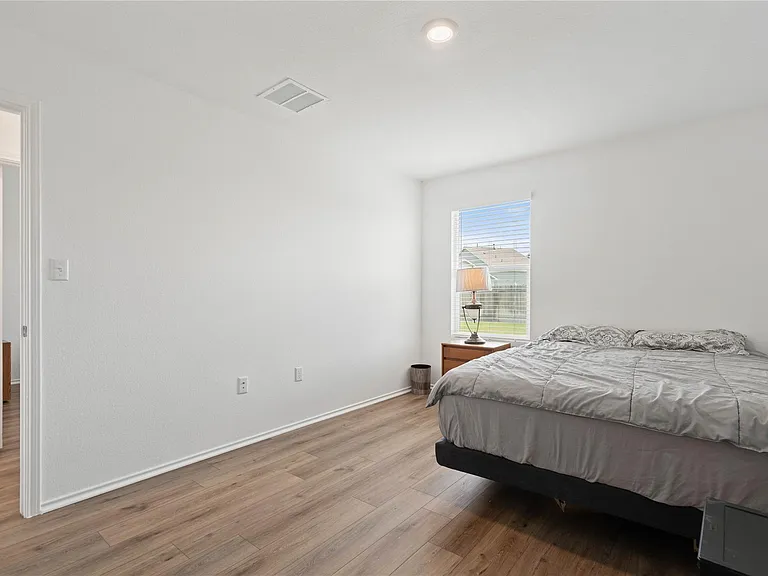 17813 Willacy Cv — Photo 33