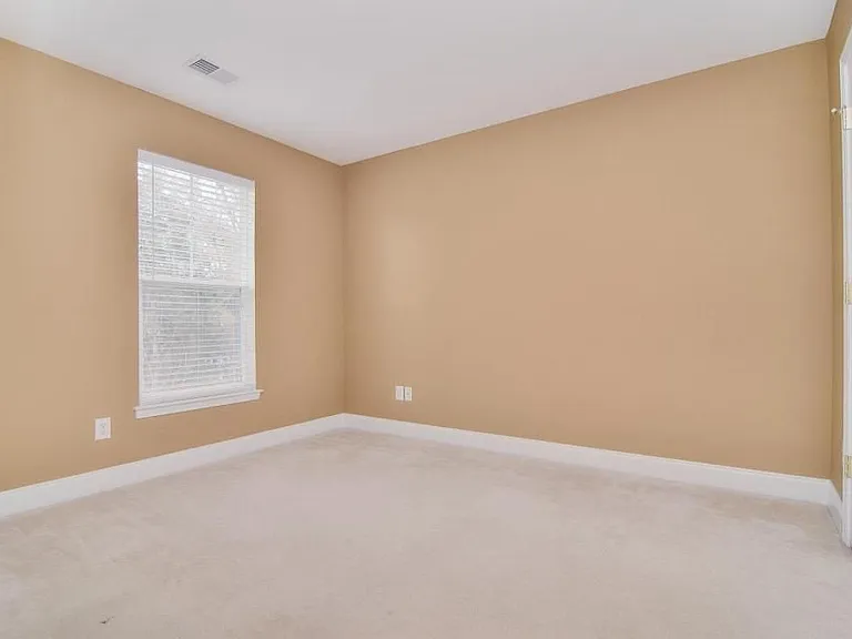 15607 Chipping Dr — Photo 10