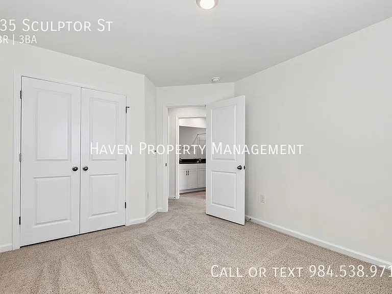 935 Sculptor St — Photo 24