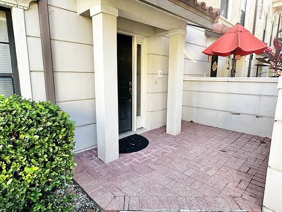 4th image of 4232 Messina Dr