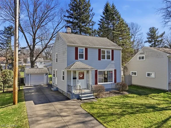 2627 Overbrook Rd, Cuyahoga Falls, OH 44221