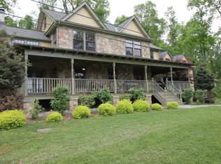 444 Old Chester Gladstone Rd, Chester, NJ 07930