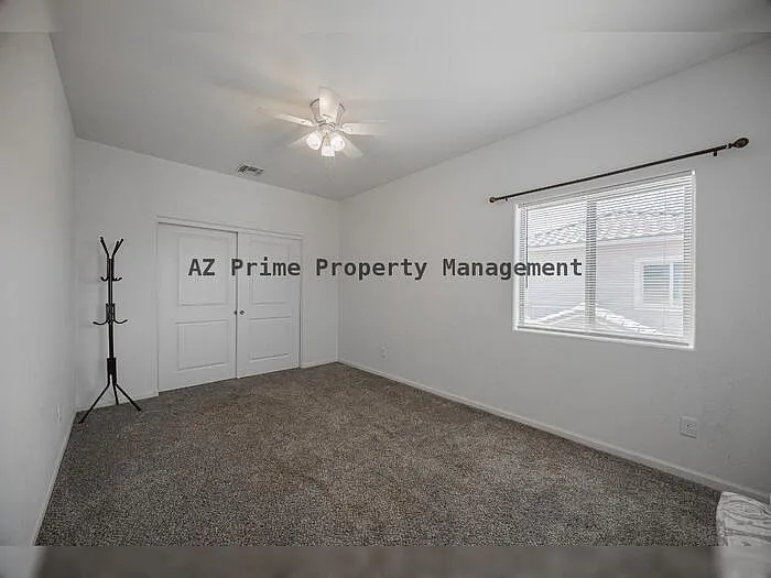 1711 W Pollack St — Photo 17