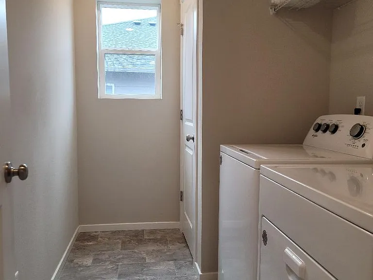 6499 Randolph Dr NE — Photo 21