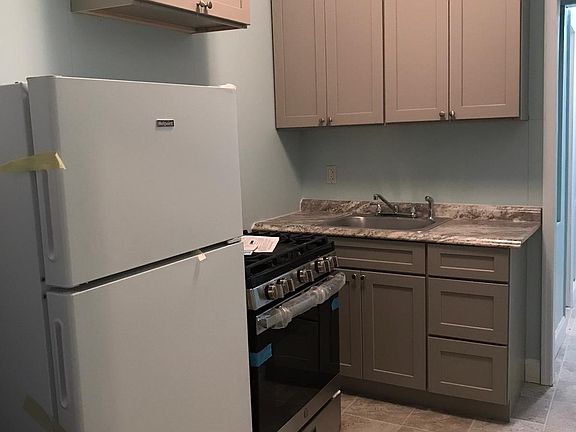 4th image of 564 Madison Ave #3