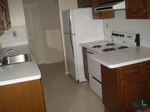 5th image of 322 Riviera Dr