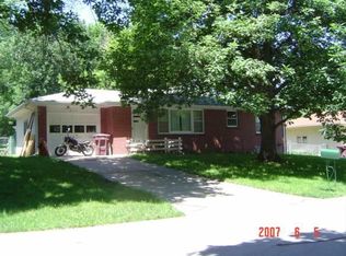 911 N 58th St, Lincoln, NE 68505