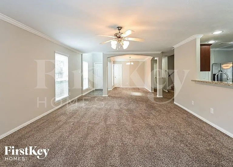 2919 Chaplin Place Dr — Photo 4