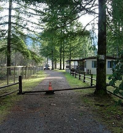 4th image of 46411 Baker Loop Rd