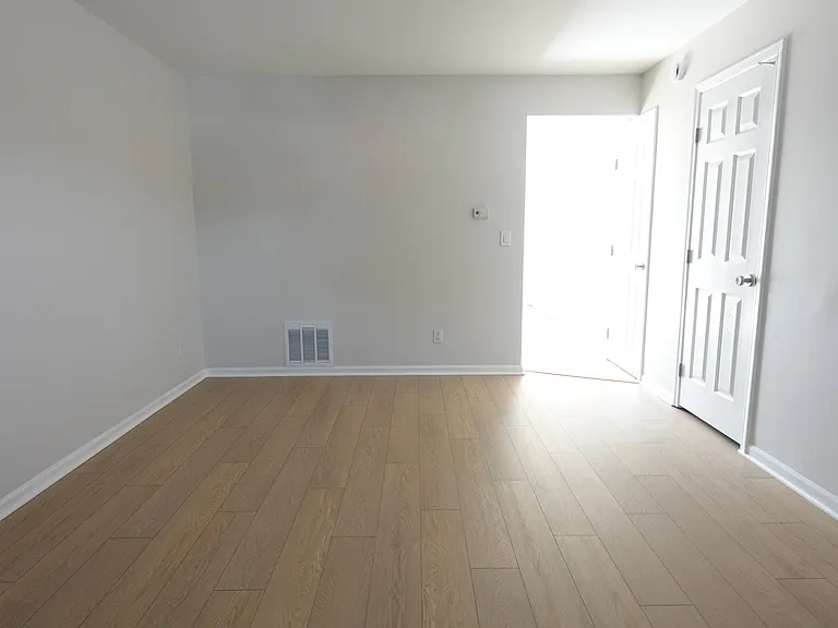 1726 Marywood Ave #1726 — Photo 9