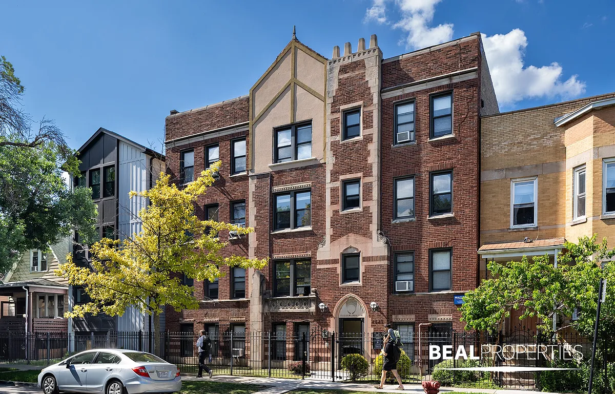 Building Photo - 2834 W Palmer St