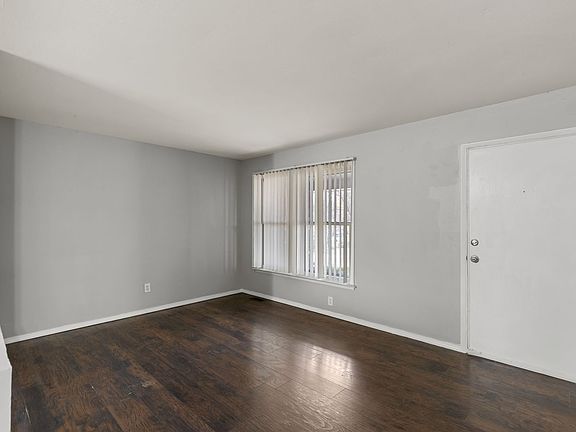 3rd image of 617 Science Hill Dr