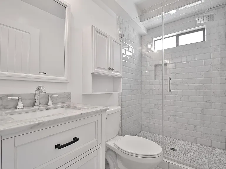 113-115 Monterey Blvd #117 — Photo 8