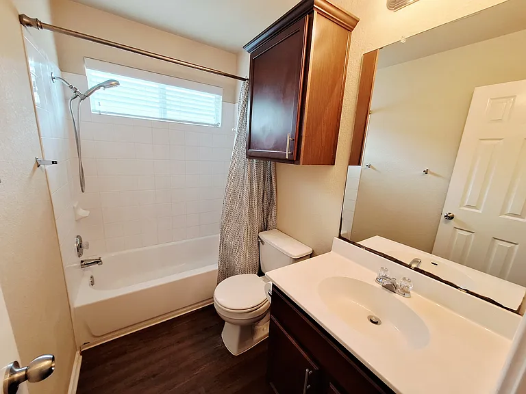325 Comal Run — Photo 28