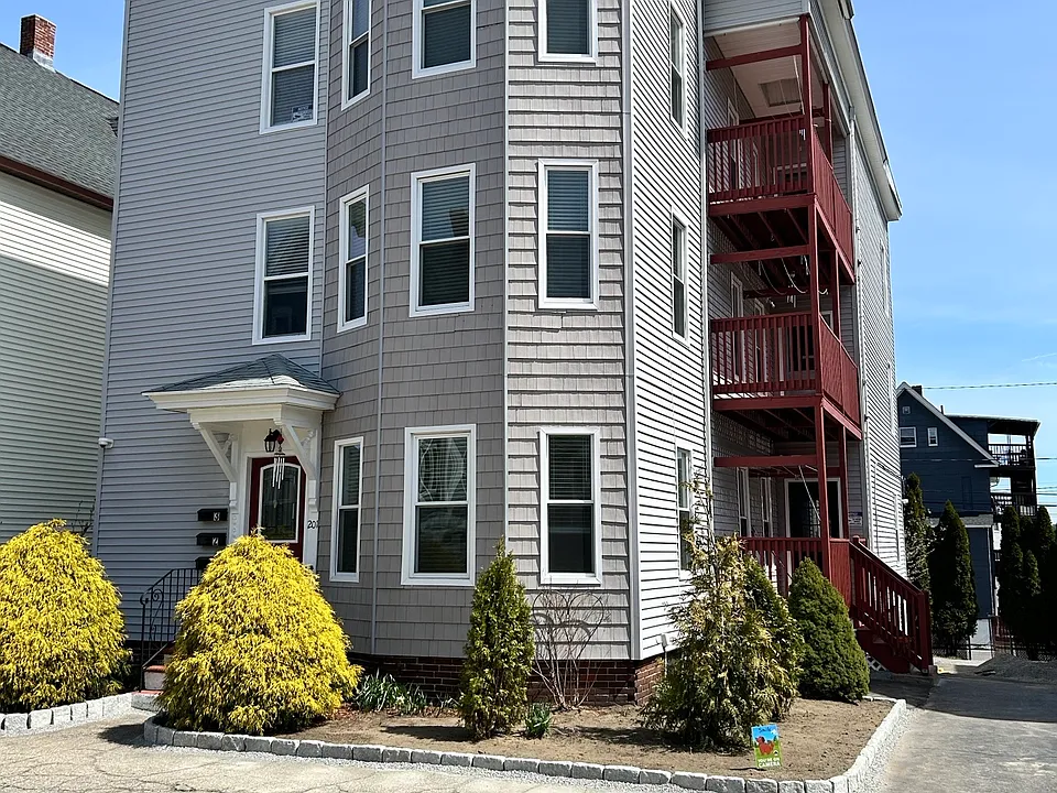 201 Cartier St #1