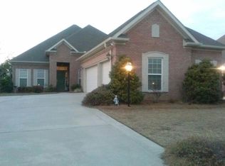 207 Macintosh Ln, Centerville, GA 31028