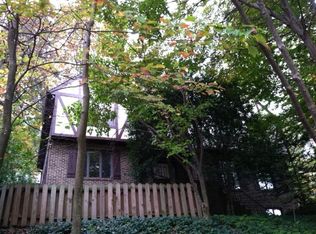 2335 N Vernon St, Arlington, VA 22207