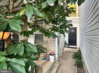 433 N 41st St, Philadelphia, PA 19104
