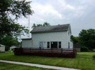 203 E 5th St, Gilman, IL 60938