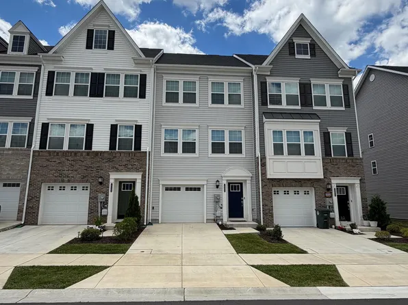1235 Greylock Ln, Frederick, MD 21702