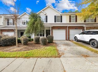 11034 Dixie Hills Dr, Charlotte, NC 28277