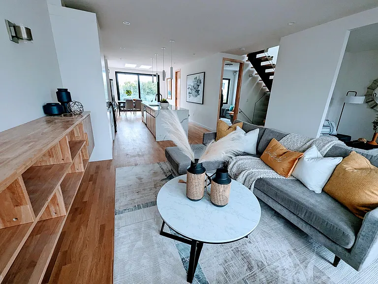 40 Francis St — Photo 13