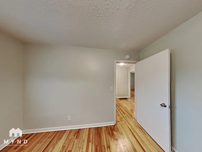 921 N Highland Dr — Photo 9