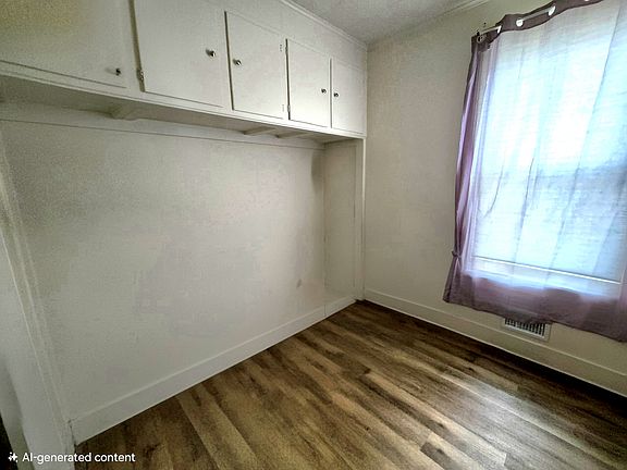 3rd image of 330 N 10th St #A