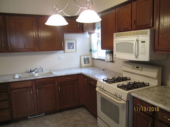 4th image of 13834 S Michigan Ave