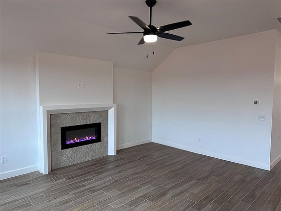 5th image of 11932 NW 120th St