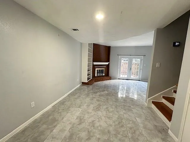 7700 Creekbend Dr #109 — Photo 18