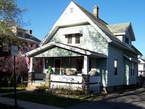 1st image of 636 4th Ave